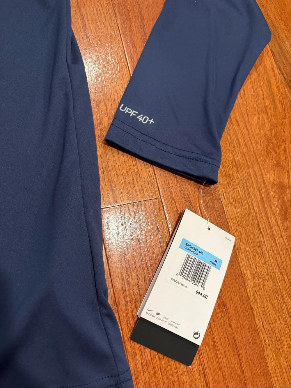 Nike Men's Navy Blue Long-Sleeve Swim Rash Guard